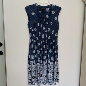 DONATED 🌞Blue & White Embroidered Dress Sz S